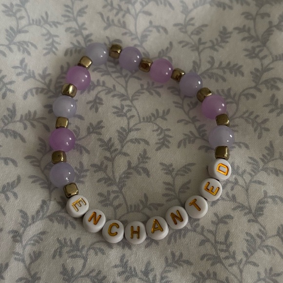 Taylor Swift Enchanted friendship bracelet - Picture 1 of 3